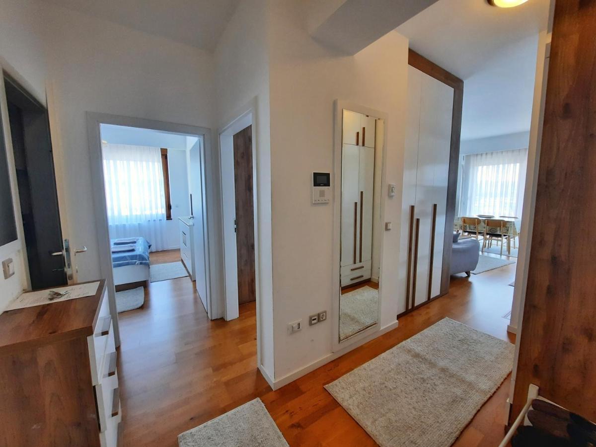 Luxury Sky View Apartment Pristina Exterior foto