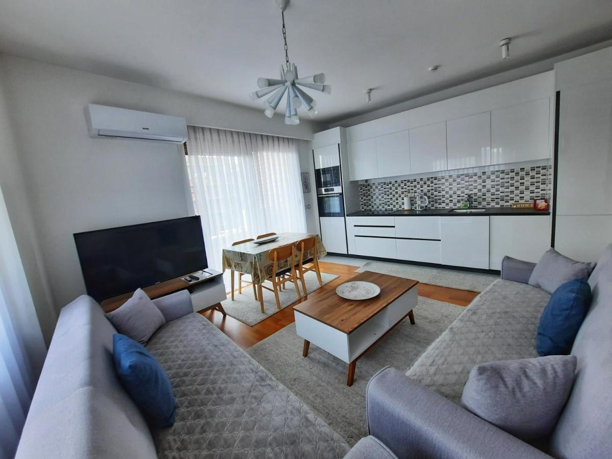 Luxury Sky View Apartment Pristina Exterior foto