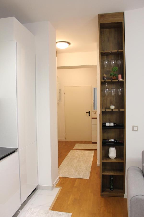 Luxury Sky View Apartment Pristina Exterior foto