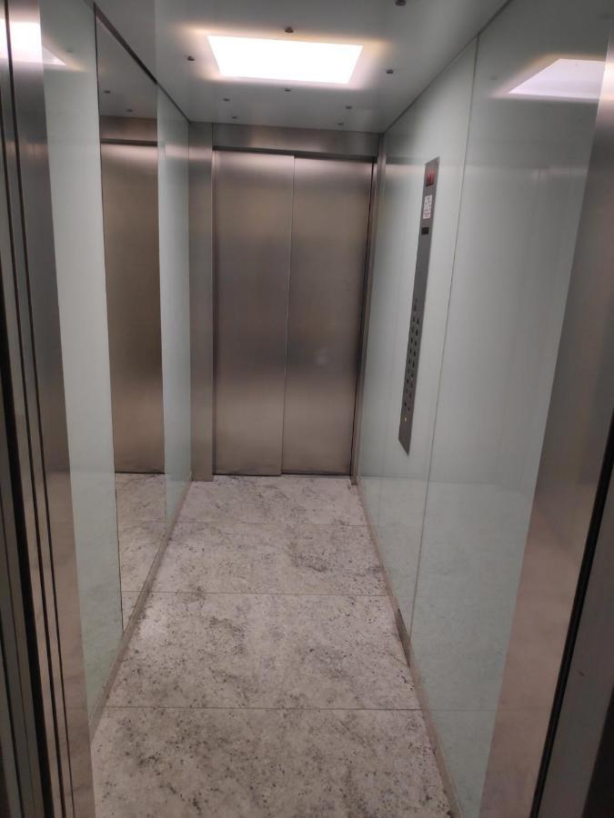 Luxury Sky View Apartment Pristina Exterior foto