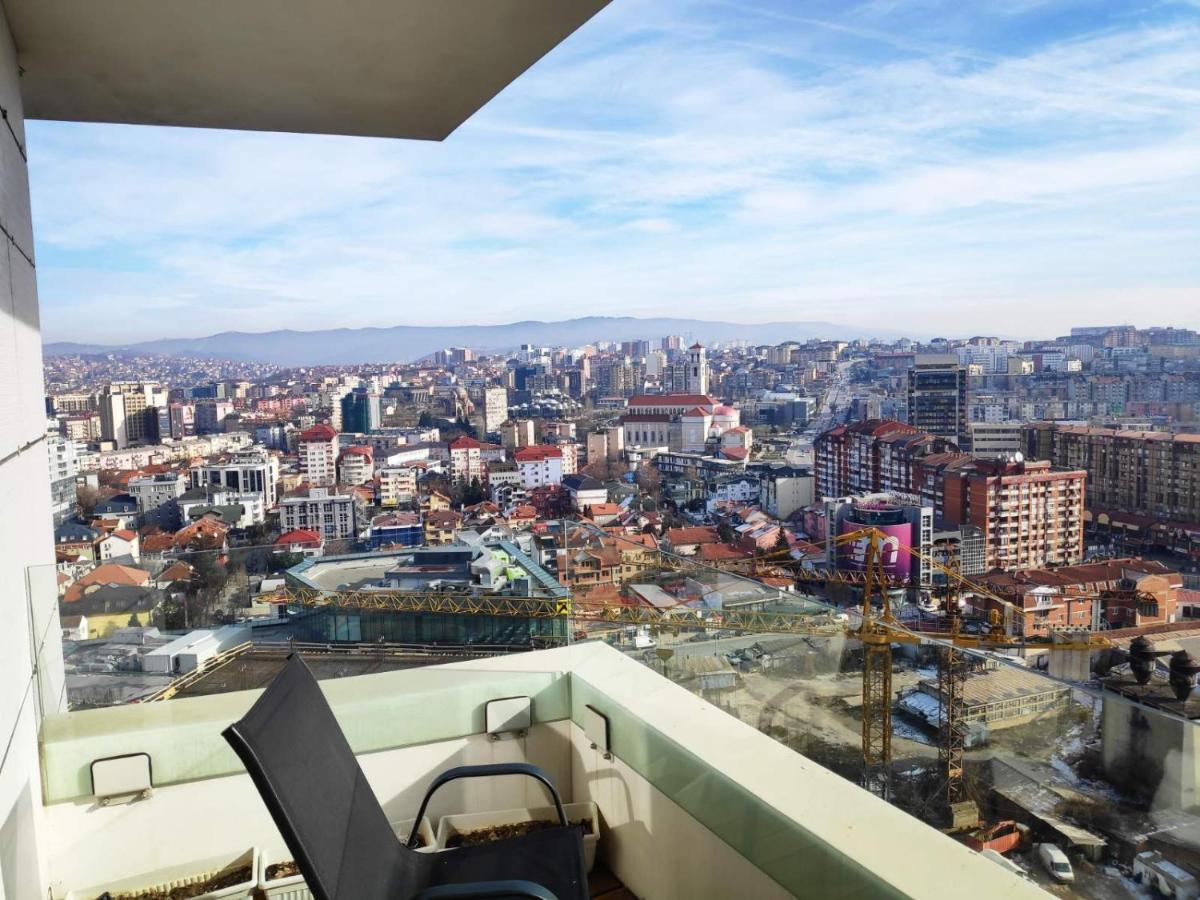 Luxury Sky View Apartment Pristina Exterior foto