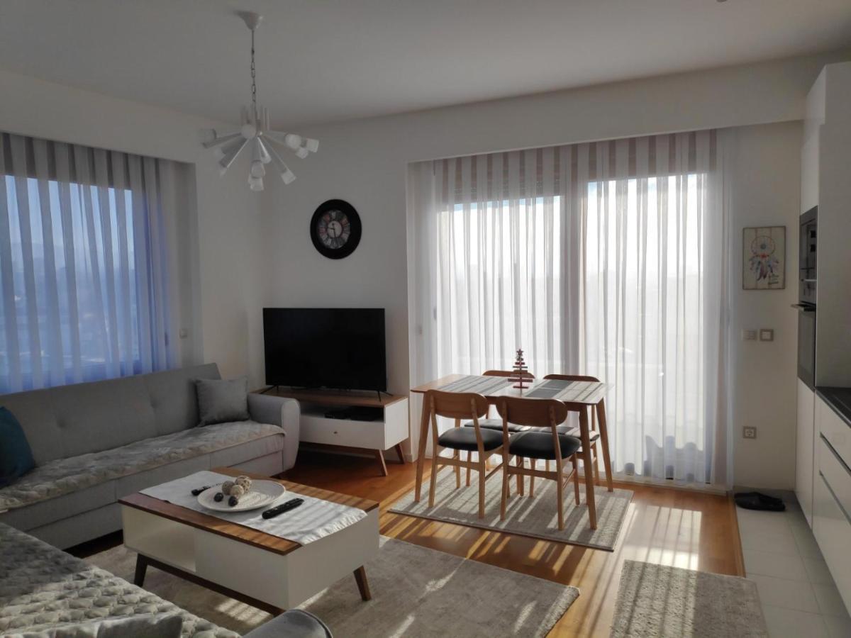 Luxury Sky View Apartment Pristina Exterior foto